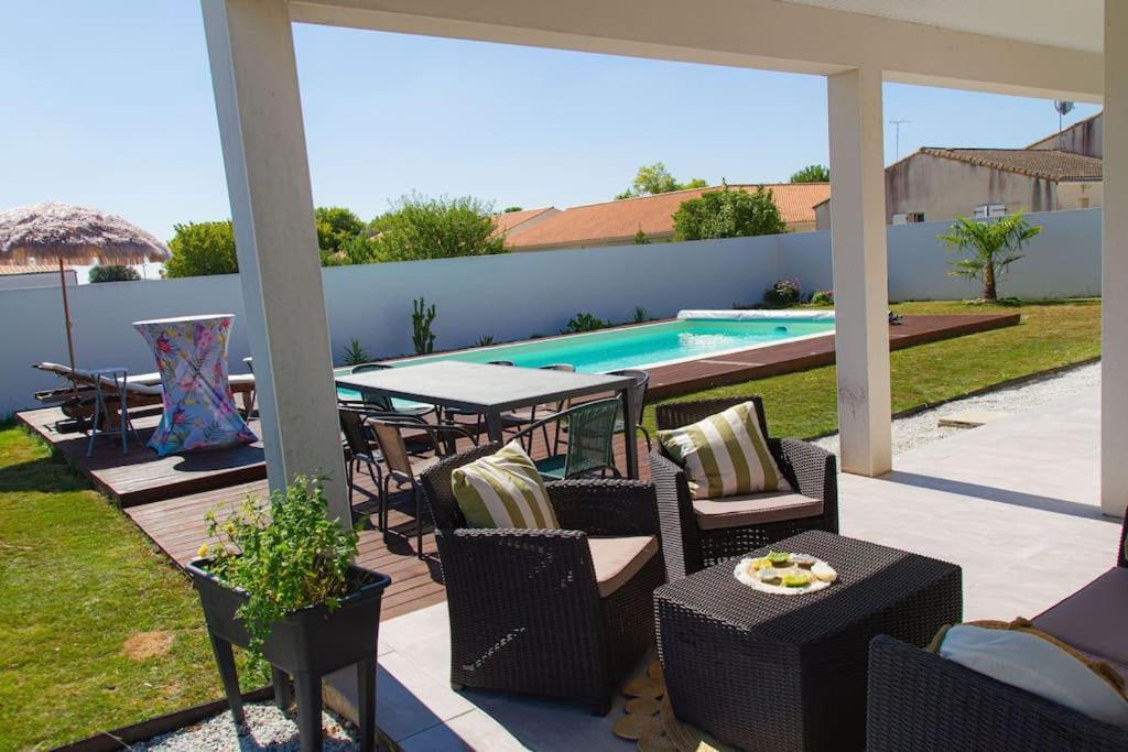 Villa Avec Piscine Chauffee Trois Chambres Saint-Sulpice-de-Royan Экстерьер фото